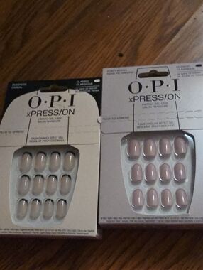 OPI xPRESS/ON Press-On Nails in Nude and Soft Pink